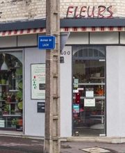 La Rose Rouge image 11