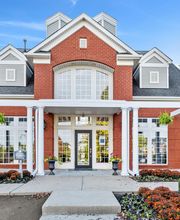 Columns on Wetherington Apartments image 9