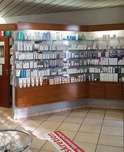 Aussenansicht der Alexander-Fleming-Apotheke