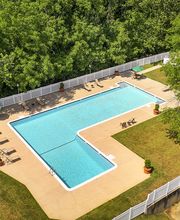 Whiteland West Apartments image 20