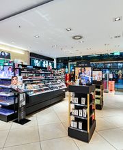 Douglas Berlin HBF Europaplatz Bild 1