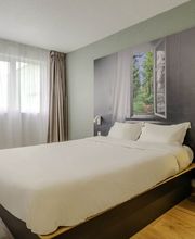 B&B HOTEL Cambrai image 1