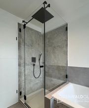 Eckdusche schwarze Beschläge