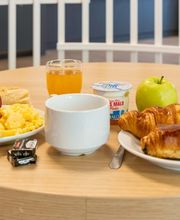 B&B HOTEL Lyon Centre Monplaisir image 3