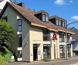 Aussenansicht der Berg Apotheke