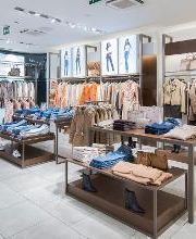 GUESS imagen 4