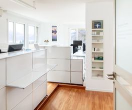 Dermatologie - LaserZentrum - Liposuktion - Central Swiss Derma AG Bild 7
