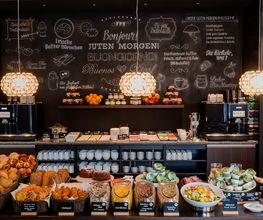Hotel Motel One Berlin-Bellevue - Breakfast