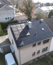 solaranlage-bruehl-ost-west-6-6kwp-drohnenfoto-perspektive.jpeg