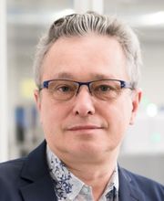 Move2.digital image 1