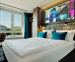 Hotel Motel One Berlin-Hackescher Markt - Room