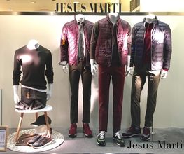 JESUS MARTÍ ropa y complementos imagen 11