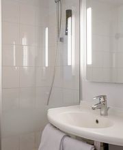 B&B HOTEL Marseille Centre Vieux Port image 8