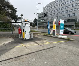 Shell Recharge Charging Station Bild 2