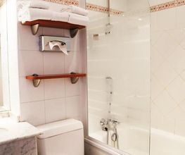 Hotel Colbert image 2