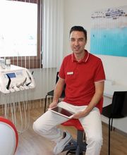 Dr. med. dent. Fasciglione Daniele Bild 4