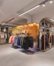 K-Way 34 Milano immagine 6