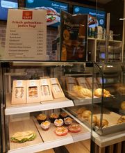 Shell Recharge Charging Station Bild 17