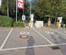 Shell Recharge Charging Station Bild 1