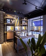 BREITLING BOUTIQUE CANNES image 7