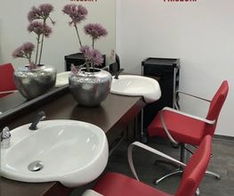 Salon B Friseurstudio Beate Bredow Bild 3