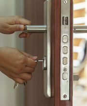 Puertas y Armarios Lis S.L imagen 3