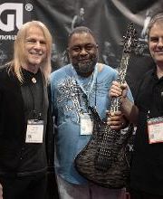 Siggi Braun - Fine Young Guitars Bild 3