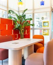 B&B HOTEL Nantes Centre image 1